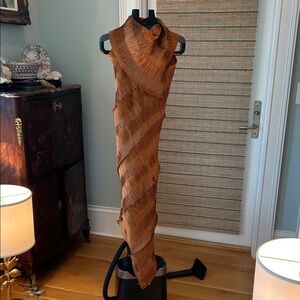 Elegant Brown Pleated Dress